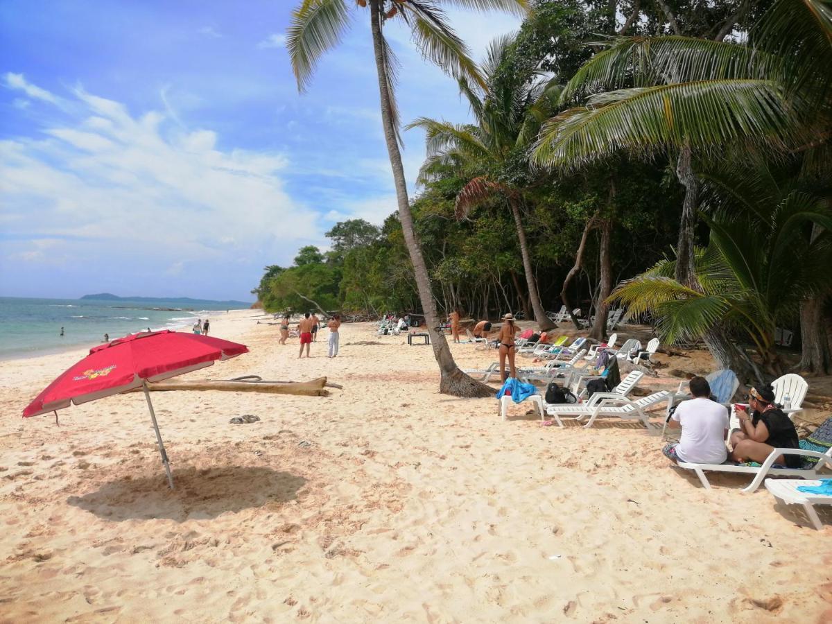 Sonny Island Resort Cabanas Frente Al Mar Punta Bajo Rico Exterior foto